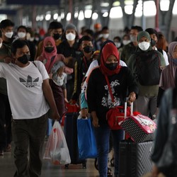 Lebaran Usai, Kasus Covid-19 Tetap Landai