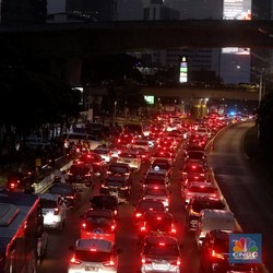 Pekerja DKI Bakal Pulang Lebih Malam, Kapan Aturan Berlaku?