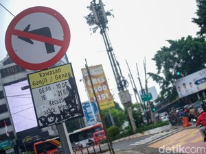 Semua Mobil Boleh Melintas, Jakarta Bebas Ganjil Genap Seharian
