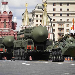 Sekutu Putin Bicara Rusia Vs NATO, Sebut Dunia di Ambang PD 3