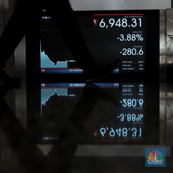 Ngeri! IHSG Makin Longsor 2% Terseret Bursa Global