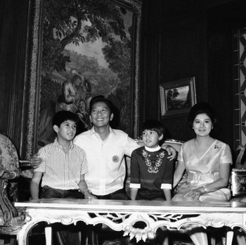 Ini Marcos Jr, Anak Eks Diktator yang Menang Pemilu Filipina