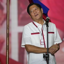 Maaf RI! Ekonomi 'Negeri Maribeth' Melejit 7,6%