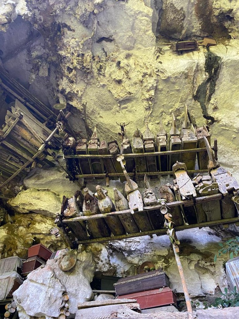 Goa Londa yang merupakan salah satu makam yang diperuntukkan khusus bagi para leluhur Toraja dan keturunannya yang sudah berumur hingga ratusan tahun. (CNBC Indonesia/Sasa) Goa Londa yang merupakan salah satu makam yang diperuntukkan khusus bagi para leluhur Toraja dan keturunannya yang sudah berumur hingga ratusan tahun. (CNBC Indonesia/Sasa)
