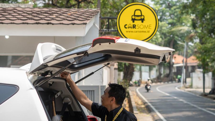 Inspeksi mobil bekas Carsome