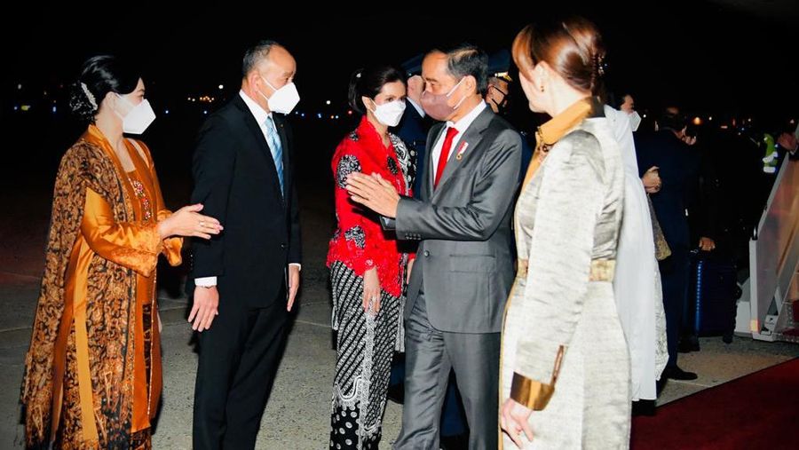 Presiden dan Ibu Iriana Jokowi tiba di Washington DC (Muchlis Jr - Biro Pers Sekretariat Presiden)
