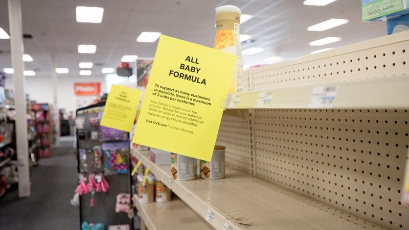 Empty shelves show a shortage of baby formula at a CVS store in San Antonio, Texas, U.S. May 10, 2022.  REUTERS/Kaylee Greenlee Beal      TPX IMAGES OF THE DAY