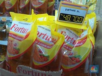 Asik! Harga Minyak Goreng Beneran Turun di Sini, Jadi Segini