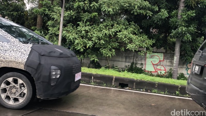 Hyundai Stargazer (Instagram/gaadiwaadi) Hyundai Stargazer (Instagram/gaadiwaadi)