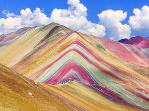 7 Ayat Al-Quran yang Terbukti Ilmiah, Salah Satunya Gunung Pelangi