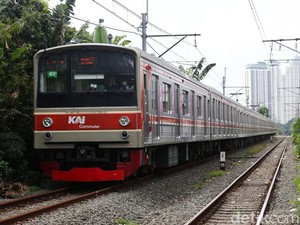 Derita Anker Green Line: Berangkat dan Pulang Kerja KRL Gangguan