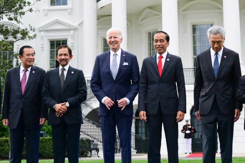 Presiden Jokowi Hadiri Jamuan Santap Malam Presiden Biden. (Biro Pers Sekretariat Presiden RI) Presiden Jokowi Hadiri Jamuan Santap Malam Presiden Biden. (Biro Pers Sekretariat Presiden RI)