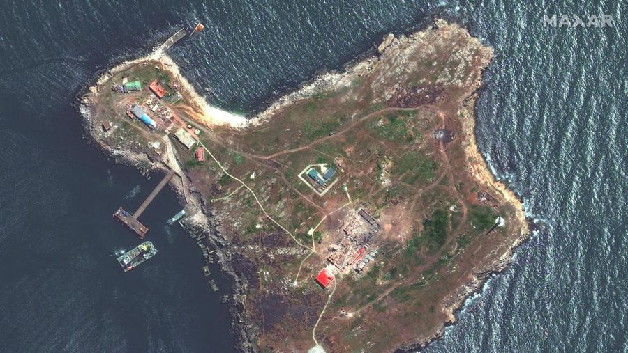 A satellite image shows an overview of Snake Island, Ukraine May 12, 2022. Picture taken May 12, 2022. Satellite image 2022 Maxar Technologies/Handout via REUTERS ATTENTION EDITORS - THIS IMAGE HAS BEEN SUPPLIED BY A THIRD PARTY. MANDATORY CREDIT. NO RESALES. NO ARCHIVES. DO NOT OBSCURE LOGO.
