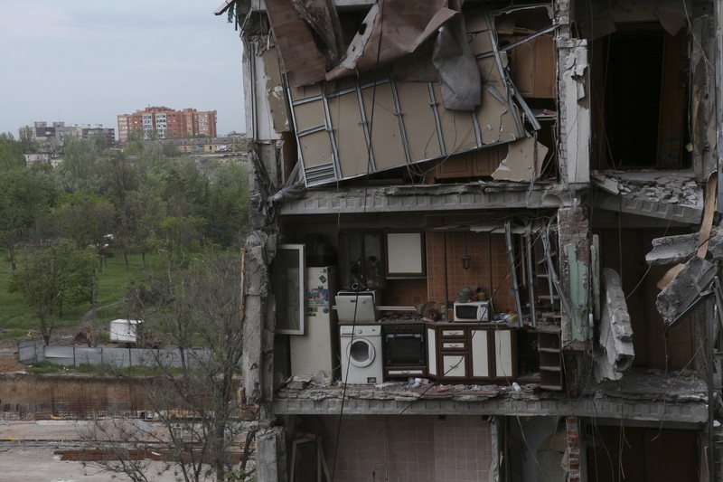 A view shows residential buildings heavily damaged during Ukraine-Russia conflict in the southern port city of Mariupol, Ukraine May 12, 2022. Picture taken with a drone. REUTERS/Pavel Klimov