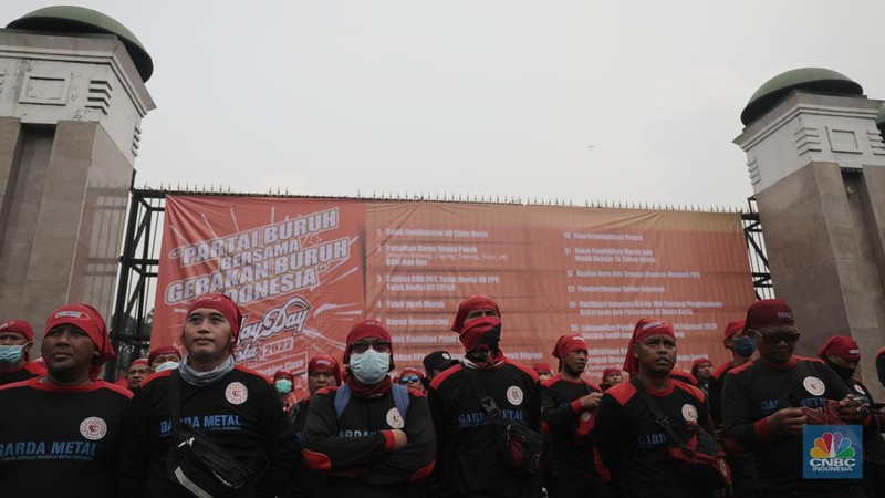 Demo Buruh 14 Mei 2022 (CNBC Indonesia/Muhammad Sabki)