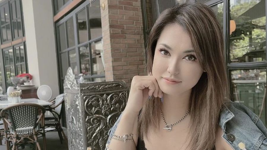 Maria Ozawa 'Miyabi' Doyan Mie hingga Seafood, 10 Foto Ini Buktinya