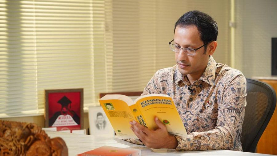 Menteri Pendidikan, Kebudayaan, Riset, dan Teknologi Nadiem Makarim.