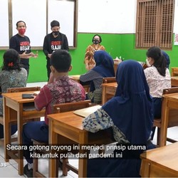 Seru, Mendikbudristek dan Desta Ikuti PTM SMPN 5 JKT