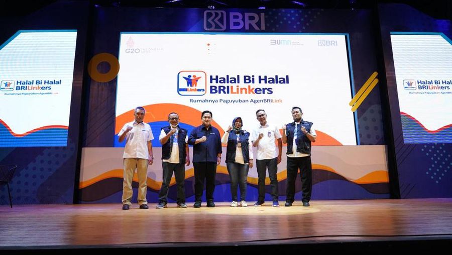 Pembentukan Paguyuban AgenBRILink yang turut dihadiri oleh Menteri BUMN Erick Thohir di Surabaya (14/5).