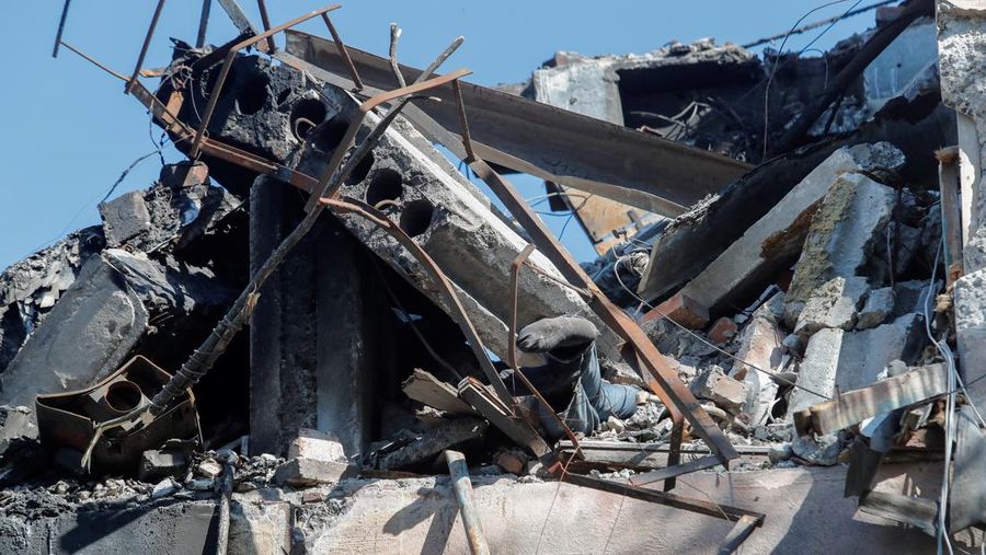 A view shows residential buildings heavily damaged during Ukraine-Russia conflict in the southern port city of Mariupol, Ukraine May 12, 2022. Picture taken with a drone. REUTERS/Pavel Klimov