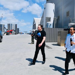 Pesan Elon Musk untuk Pegawai yang Tolak WFO