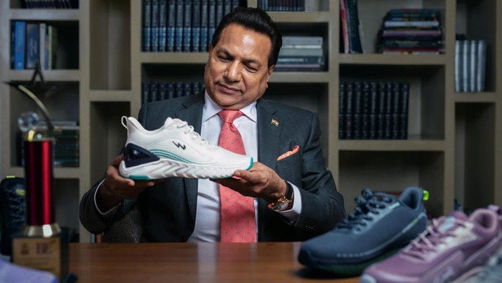 Hari Krishan Agarwal meluncurkan sepatu olahraga “Kampus” pada tahun 2005. (Tangkapan layar COURTESY OF CAMPUS ACTIVEWEAR)