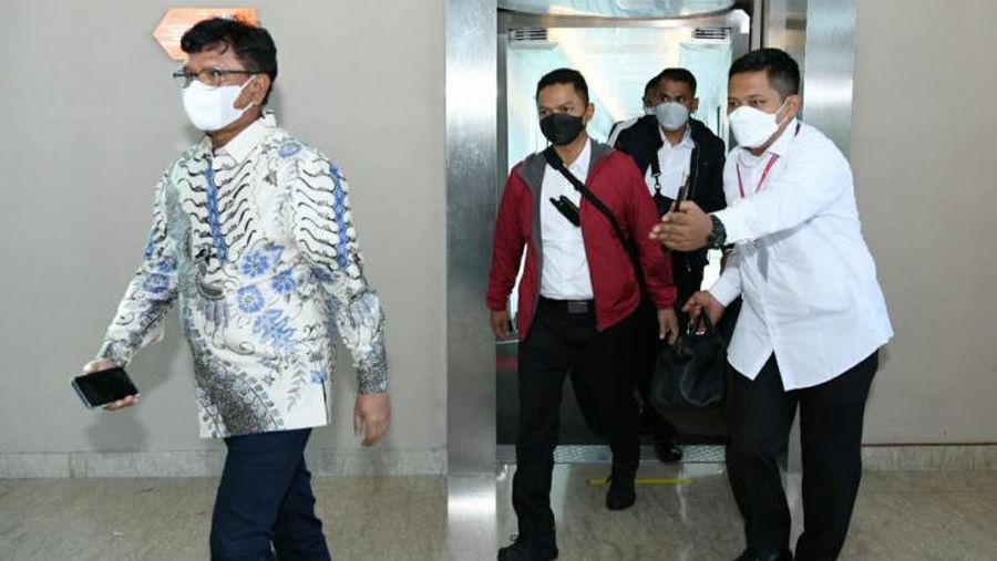 Menteri Komunikasi dan Informatika Johnny G. Plate tiba di Bandara Yogyakarta International Airport di Kulonprogo, DI Yogyakarta, Selasa (17/05/2022). Dalam rangkaian kunjungan kali ini, Menteri Johnny akan menghadiri dan membuka sidang kedua DEWG G20 dan meluncurkan Program Digital Talent Scholarship (DTS) dan Digital Leader Academy (DLA). Ist