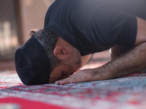 Sholat Dhuha Penarik Rezeki Jam Berapa? Ini Waktu Terbaiknya