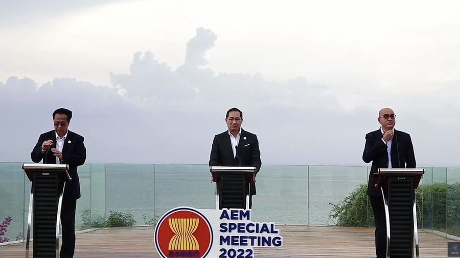 Konferensi Pers Pertemuan Khusus Para Menteri Ekonomi ASEAN. (Tangkapan layar youtube Kementerian Perdagangan RI)