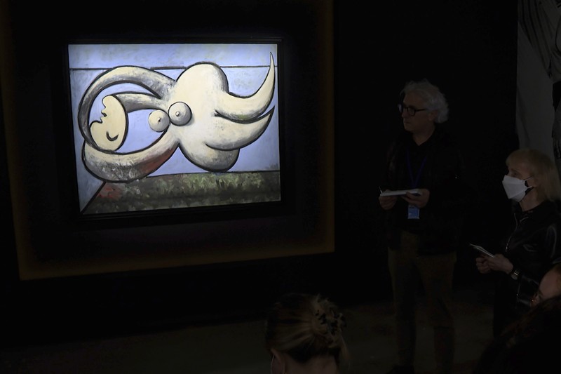 Lukisan tahun 1932 karya kekasihnya Pablo Picasso, berjudul Potret Marie-Thérèse Walter. Rumah lelang mengharapkan untuk menjual lebih dari $60 juta selama penjualan seni musim semi mendatang. (REUTERS/SHANNON STAPLETON) Lukisan tahun 1932 karya kekasihnya Pablo Picasso, berjudul Potret Marie-Thérèse Walter. Rumah lelang mengharapkan untuk menjual lebih dari $60 juta selama penjualan seni musim semi mendatang. (REUTERS/SHANNON STAPLETON)
