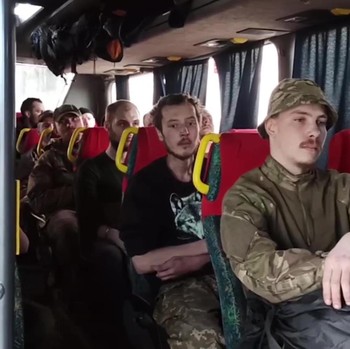 Potret Terbaru Detik-detik Tentara Ukraina Menyerah ke Rusia