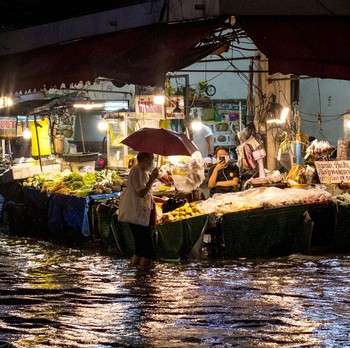 Bukan Jakarta! Potret Bangkok Banjir Diguyur Hujan 10 Jam