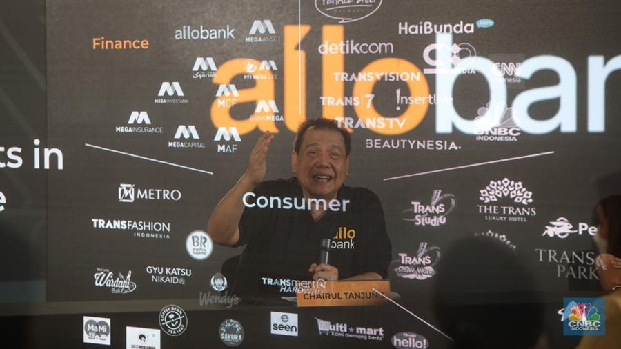 Chairul Tanjung dalam peluncuran Allo Bank di Jakarta, Kamis (19/5/2022). (CNBC Indonesia/Andrean Kristianto)