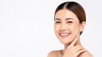  Capek Lipstik Matte Bikin Bibir Pecah? Coba Lip Color dengan Kandungan Skincare 