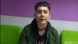 Kiki Farrel Bagi Cara Rawat Rambut Hasil Transplantasi