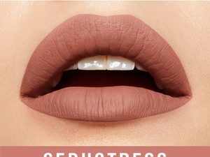 5 Cara Memilih Lipstik Warna Nude yang Cocok untuk Warna Kulit
