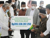 Wapres Beri Santunan ke Keluarga Peserta BPJS Ketenagakerjaan