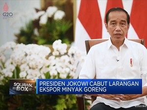 Jokowi Cabut Larangan Ekspor CPO Cs