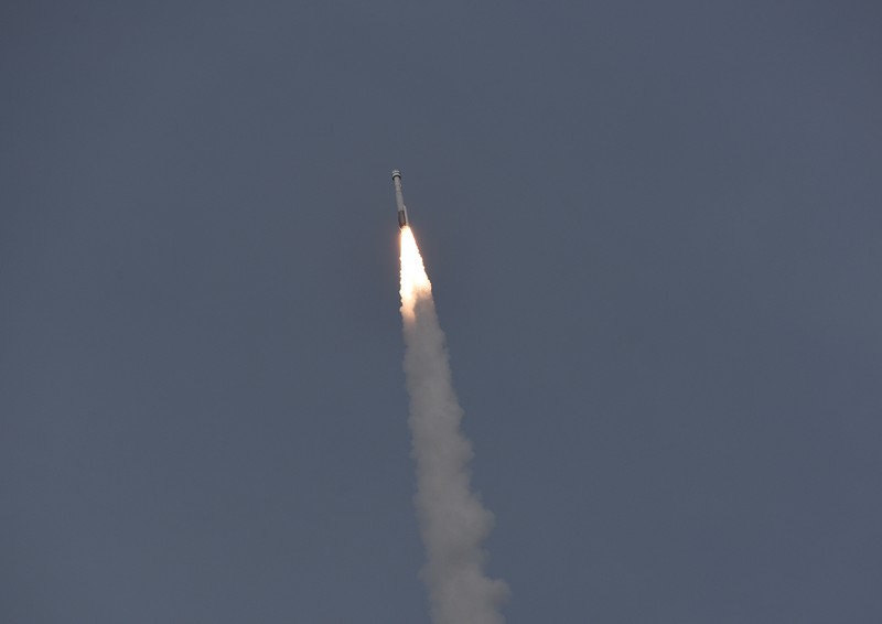 Kathy Lueders dari NASA bergabung dengan astronot Butch Wilmore, Mike Fincke dan Sunny Williams, yang diharapkan untuk terbang dalam misi Strarliner ketika mereka berbicara tentang peluncuran pesawat ruang angkasa Boeing CST-100 Starliner di Kennedy Space Center, di Cape Canaveral, Florida, AS 18 Mei 2022. (REUTERS/Steve Nesius) Kathy Lueders dari NASA bergabung dengan astronot Butch Wilmore, Mike Fincke dan Sunny Williams, yang diharapkan untuk terbang dalam misi Strarliner ketika mereka berbicara tentang peluncuran pesawat ruang angkasa Boeing CST-100 Starliner di Kennedy Space Center, di Cape Canaveral, Florida, AS 18 Mei 2022. (REUTERS/Steve Nesius)