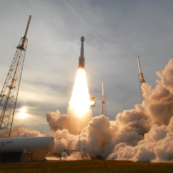 Akhirnya! Pesawat Boeing Starliner Terbang ke Luar Angkasa