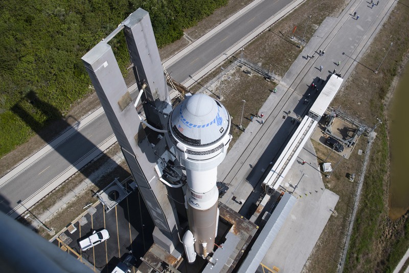 Kathy Lueders dari NASA bergabung dengan astronot Butch Wilmore, Mike Fincke dan Sunny Williams, yang diharapkan untuk terbang dalam misi Strarliner ketika mereka berbicara tentang peluncuran pesawat ruang angkasa Boeing CST-100 Starliner di Kennedy Space Center, di Cape Canaveral, Florida, AS 18 Mei 2022. (REUTERS/Steve Nesius) Kathy Lueders dari NASA bergabung dengan astronot Butch Wilmore, Mike Fincke dan Sunny Williams, yang diharapkan untuk terbang dalam misi Strarliner ketika mereka berbicara tentang peluncuran pesawat ruang angkasa Boeing CST-100 Starliner di Kennedy Space Center, di Cape Canaveral, Florida, AS 18 Mei 2022. (REUTERS/Steve Nesius)