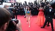 Semi-Telanjang, Wanita Ini Terobos Festival Cannes