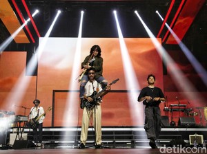 Video: Seruan Free Palestine dari .Feast di Joyland Jakarta 2024