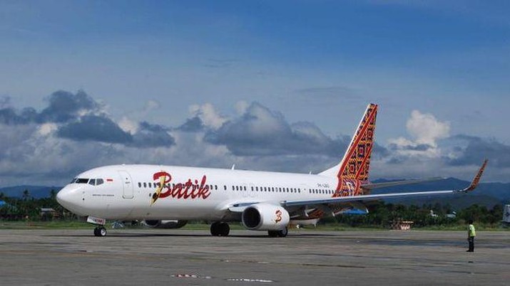 Bandara Juanda Surabaya mengalami gangguan pada landasan pacu saat Batik Air hendak take off. Sejumlah pesawat mengalihkan rute dengan mendarat di Bali. Foto: (Dok. Batik Air)