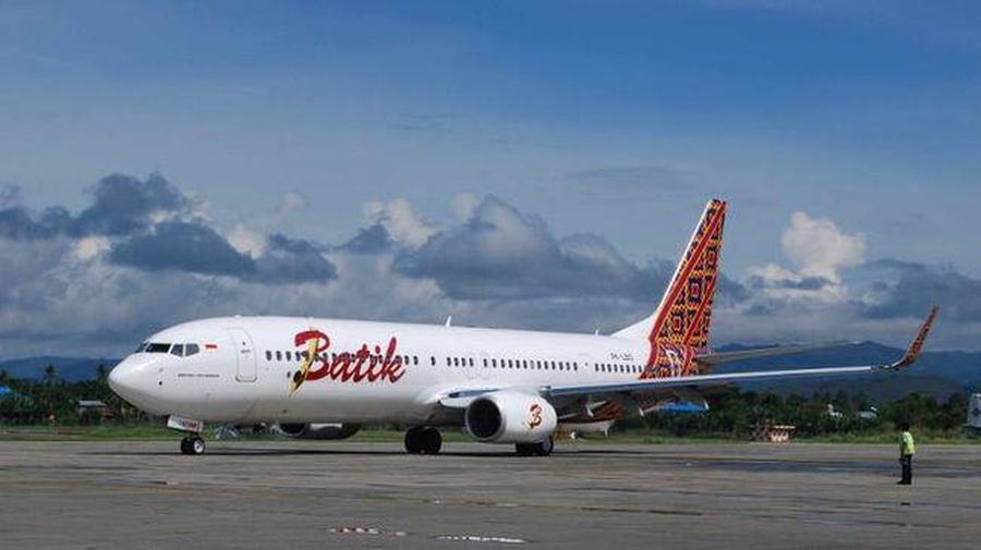 Bandara Juanda Surabaya mengalami gangguan pada landasan pacu saat Batik Air hendak take off. Sejumlah pesawat mengalihkan rute dengan mendarat di Bali. Foto: (Dok. Batik Air)