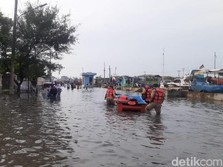 Tanggul Jebol, Banjir Rendam Kawasan Industri Semarang
