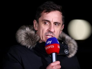 Soal Drama Lisandro Martinez, Gary Neville Semprot Pemain-pemain MU