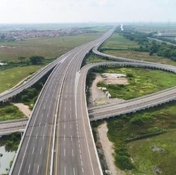 Jokowi Panen Tol Hingga Akhir Tahun, Ini Daftarnya
