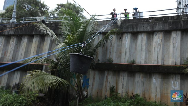 Warung kerek di Kampung Kebalen VII, Mampang Prapatan, Jakarta, Senin (23/5/2022). (CNBC Indonesia/ Tri Susilo)