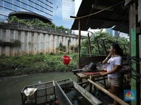 Potret Warung Kerek di Tengah Gedung Pencakar Langit Jakarta